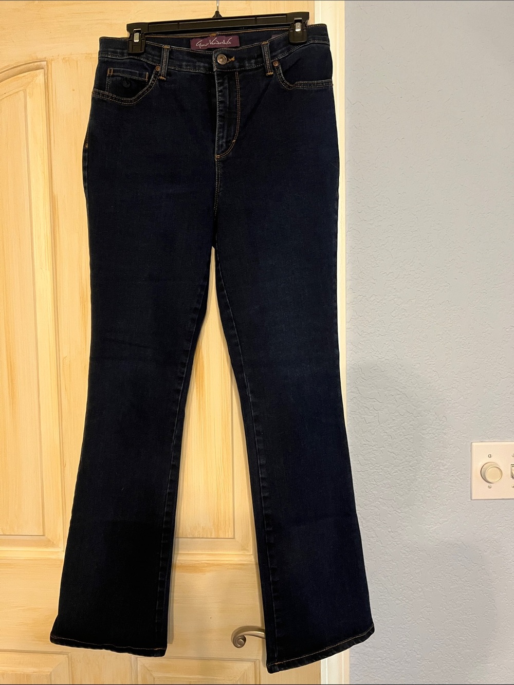 Gloria Vanderbilt Dark Indigo Flare Jeans Size 6 New no tags